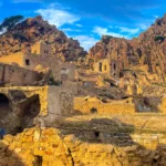 Panoramic view of Zriba Olia in Zaghouan with mountains in the background."